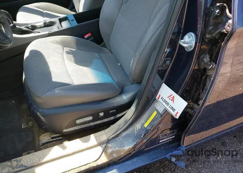 2013 Hyundai Sonata Se z USA, uszkodzony, nr VIN 5NPEC4AC7DH730896